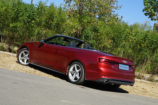 奥迪a52022款敞篷落地价格,奥迪a5敞篷和奔驰e级敞篷对比