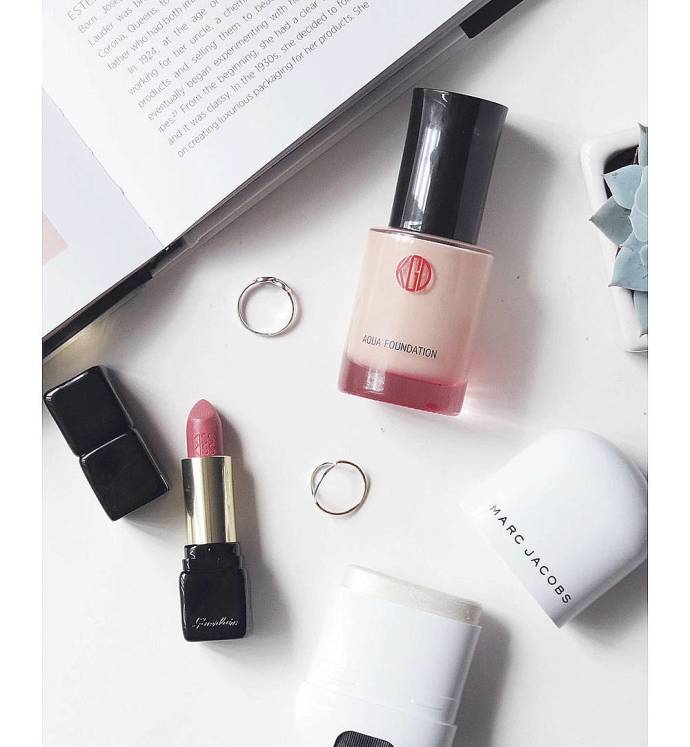 秋冬不卡粉脱妆的粉底液 (不易暗沉和脱妆的粉底)