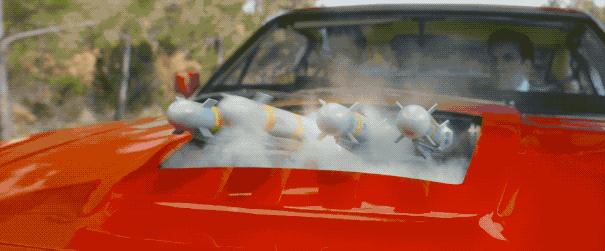 他用法棍暴打面包店服务生，全世界竟然都在笑！