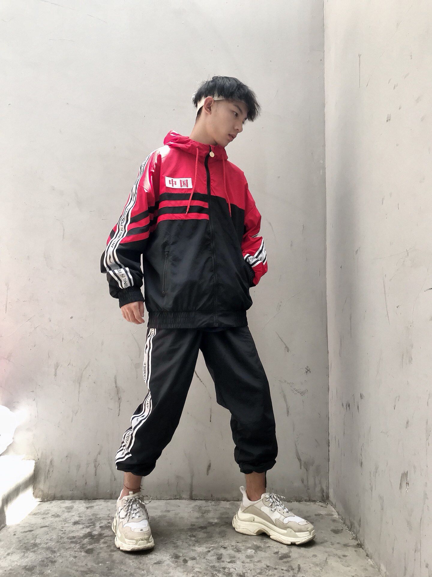 你想要一条既减龄又舒服的卫裤吗,舒适又时髦卫裤