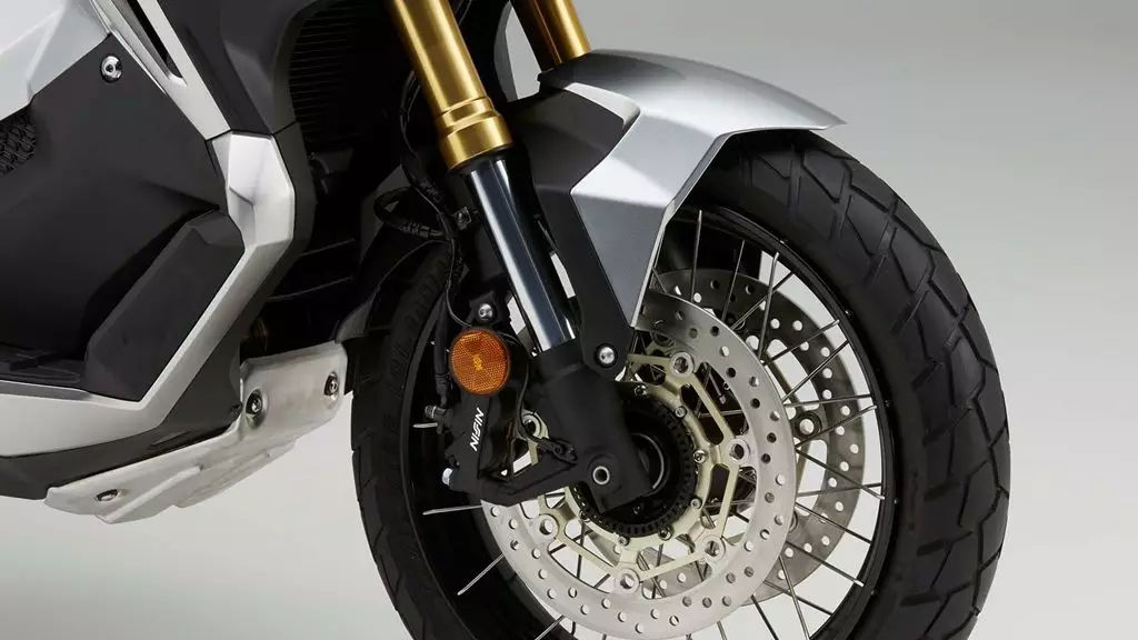 本田越野踏板x-adv150,本田xadv150越野踏板摩托车