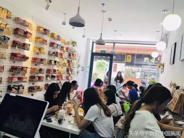突然又有一家网红美食店关门了,又一家网红火锅店