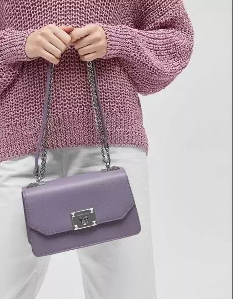 小ck包跟zara包哪个好推,小ck类似价钱的包