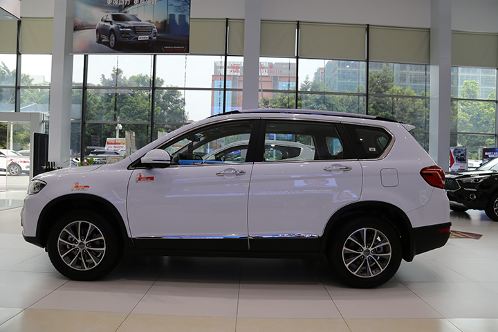 长城哈弗h62014款运动版2.4自动,哈弗h62023冠军版评价