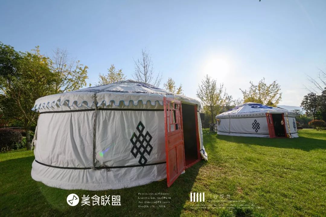 走进蒙古包吃烤羊美食,昆明必吃烤全羊好去处