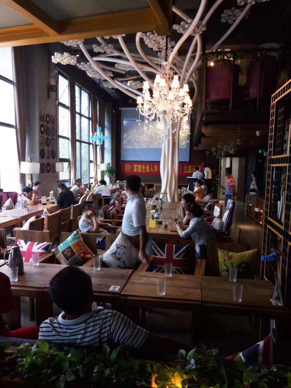 鍜栧暋缁忚惀妯″紡瀵规瘮鍒嗘瀽,灏忓挅鍟″簵缁忓吀缁忚惀妯″紡