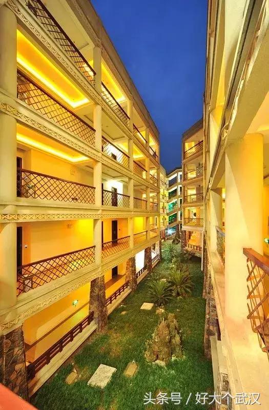 在武汉的几十块钱泡温泉网红景点,温泉泡池网红地点