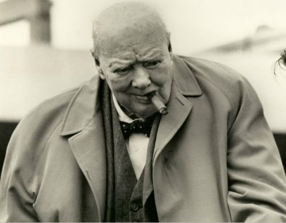 burberrylondonengland风衣,burberryblacklabel风衣