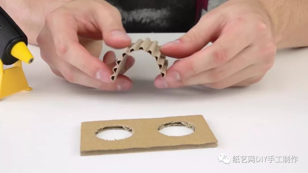 怎么用卡纸做战舰,卡纸做海盗战斗机