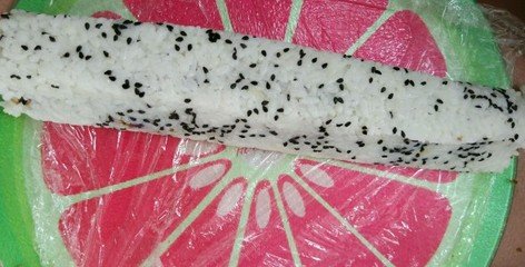 kfc早餐饭团里的油条怎么做的,kfc肉酥油条饭团的做法