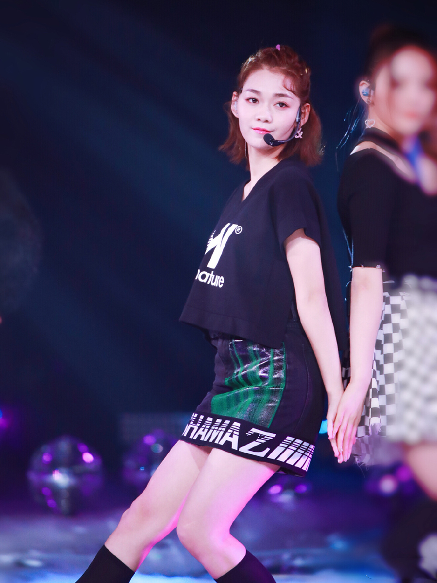 火箭少女暗黑造型,火箭少女变装