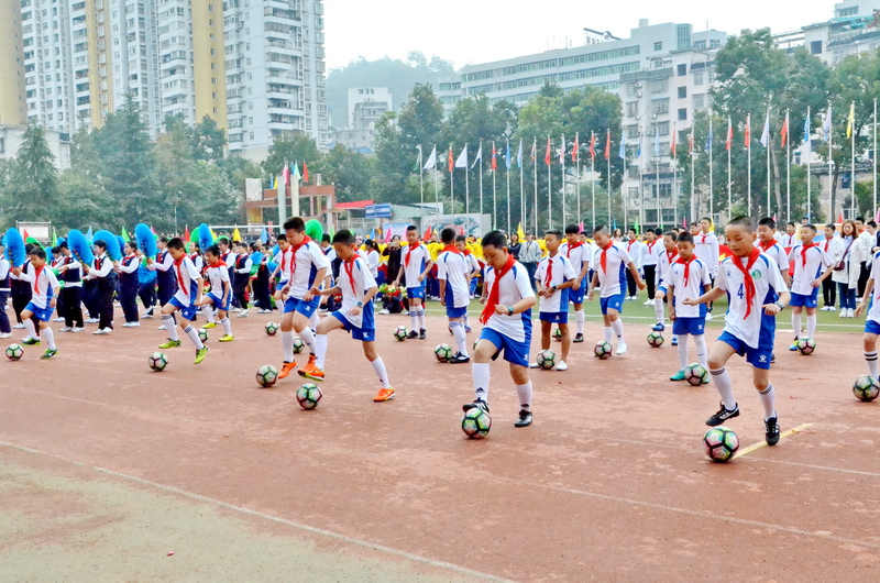 恩施市实验小学足球比赛,建始县实验小学2023运动会