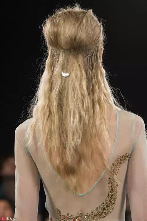 高颅顶减龄公主头发型怎么弄,减龄又显脸小的公主头发型