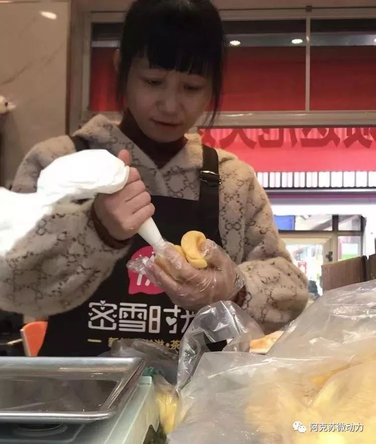 99元吃遍阿克苏兴隆街美食！没有256G的胃，你都不敢来！