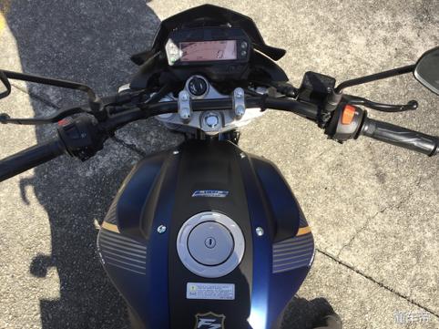 雅马哈fzs150摩托车最新版,雅马哈fz150百公里加速成绩