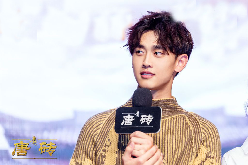 看完唐砖有种失落感,唐砖看完了该看什么