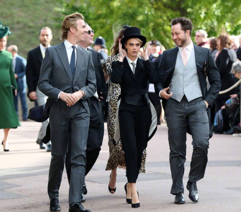 查理·卓别林写真,卓别林摩登时代画报