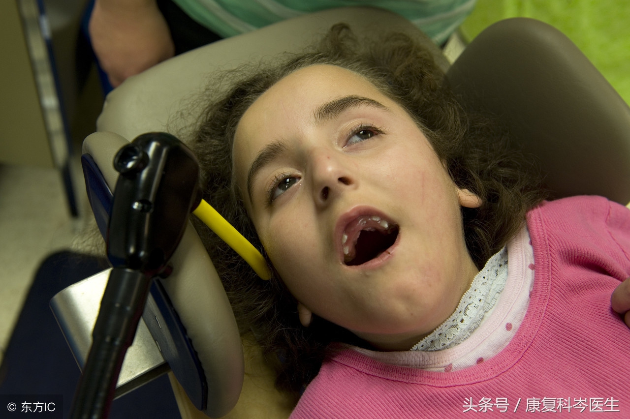 小儿脑瘫能治愈吗？可能性有多大？医生：关键要看这4点