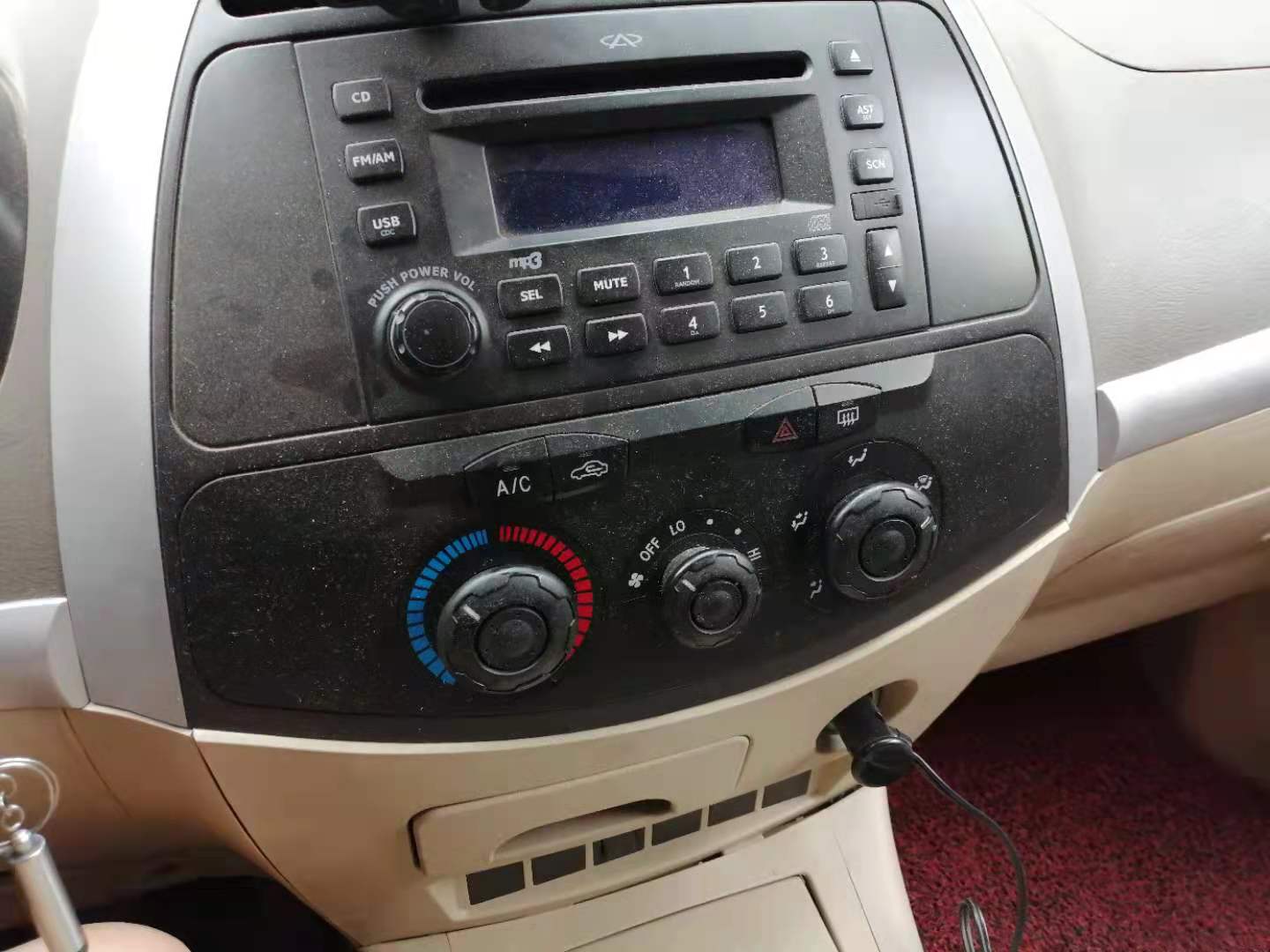 2025年瑞虎3,07年老瑞虎3