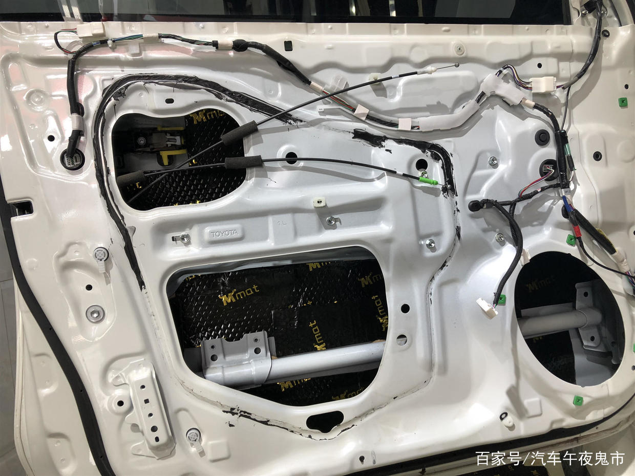 普拉多改装绿武士图片,普拉多音响改装法国劲浪效果试听