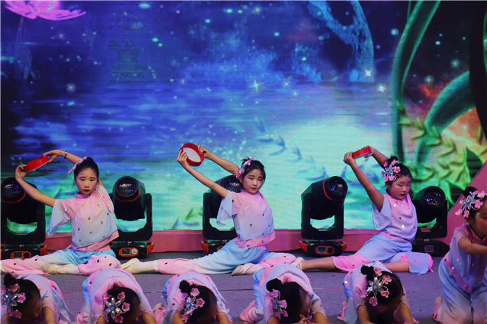 迎新年庆元旦舞蹈活动方案,庆元旦迎新年喜庆舞