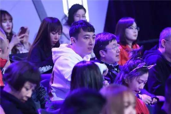 连合体要找吉尼斯记录，他们出道就是个笑话吧？