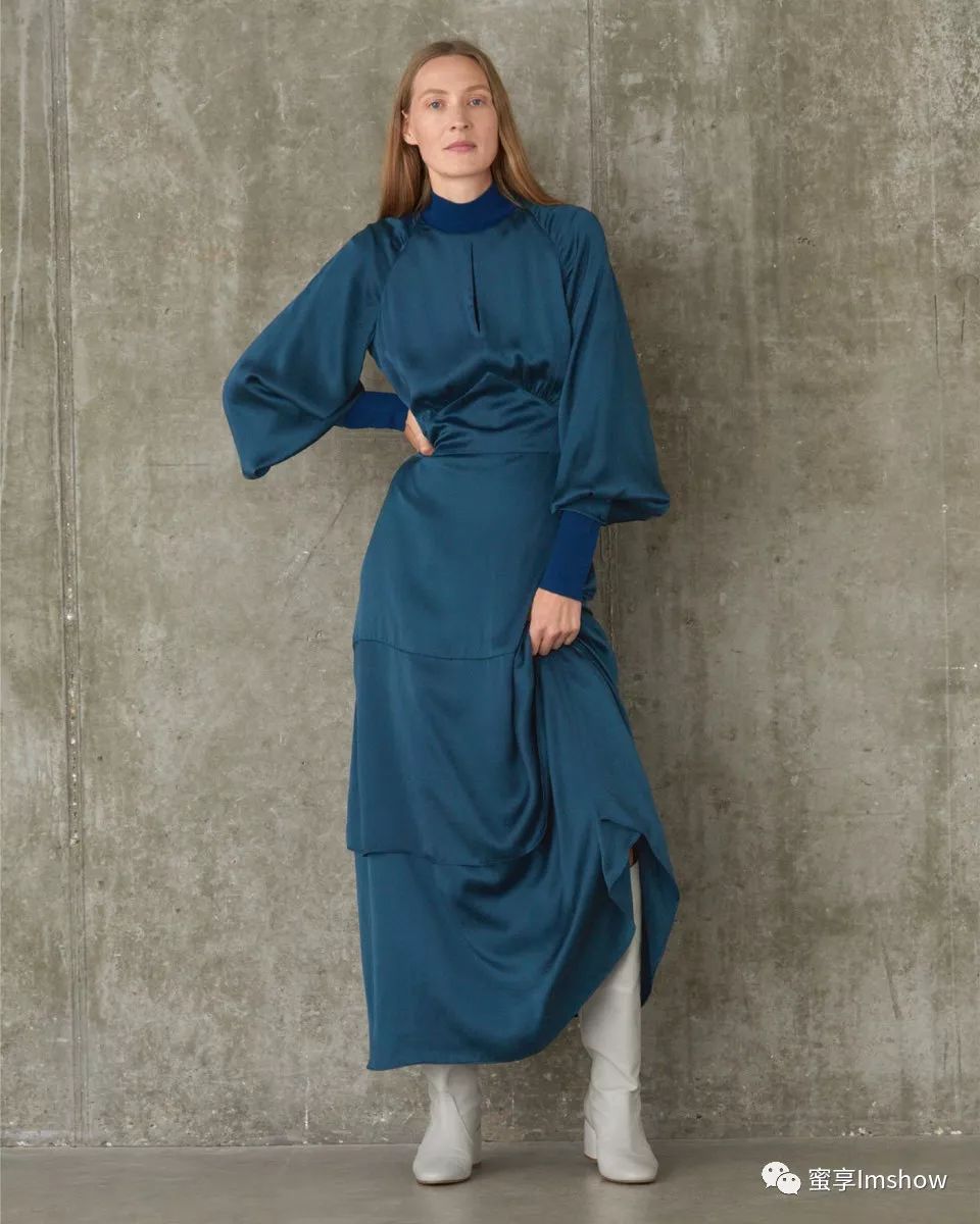 梅根王妃经典服装品牌,梅根王妃连衣裙品牌