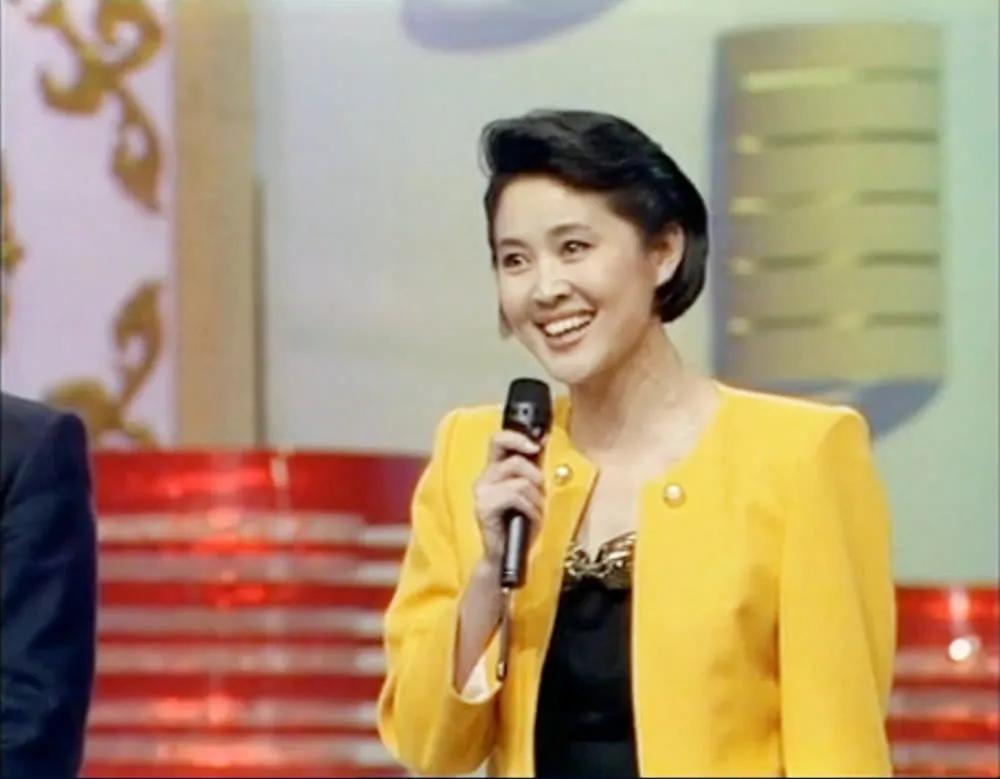 倪萍任鲁豫李思思撒贝宁马凡舒,倪萍李思思撒贝宁任鲁豫谈春晚