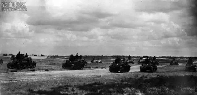 这个漂亮的中国女人轰动整个西方被尊为“圣母”，中国却少人知道