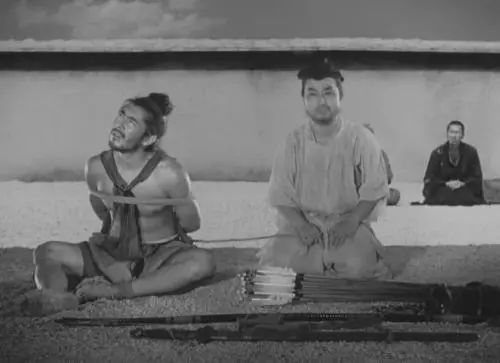 罗生门的鬼都被人性的恶吓跑了,日本揭露人性丑陋的经典之罗生门