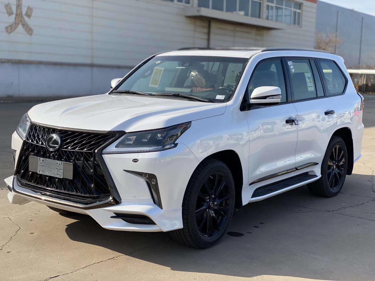 老款塞纳库存,库存新车清仓出售塞纳