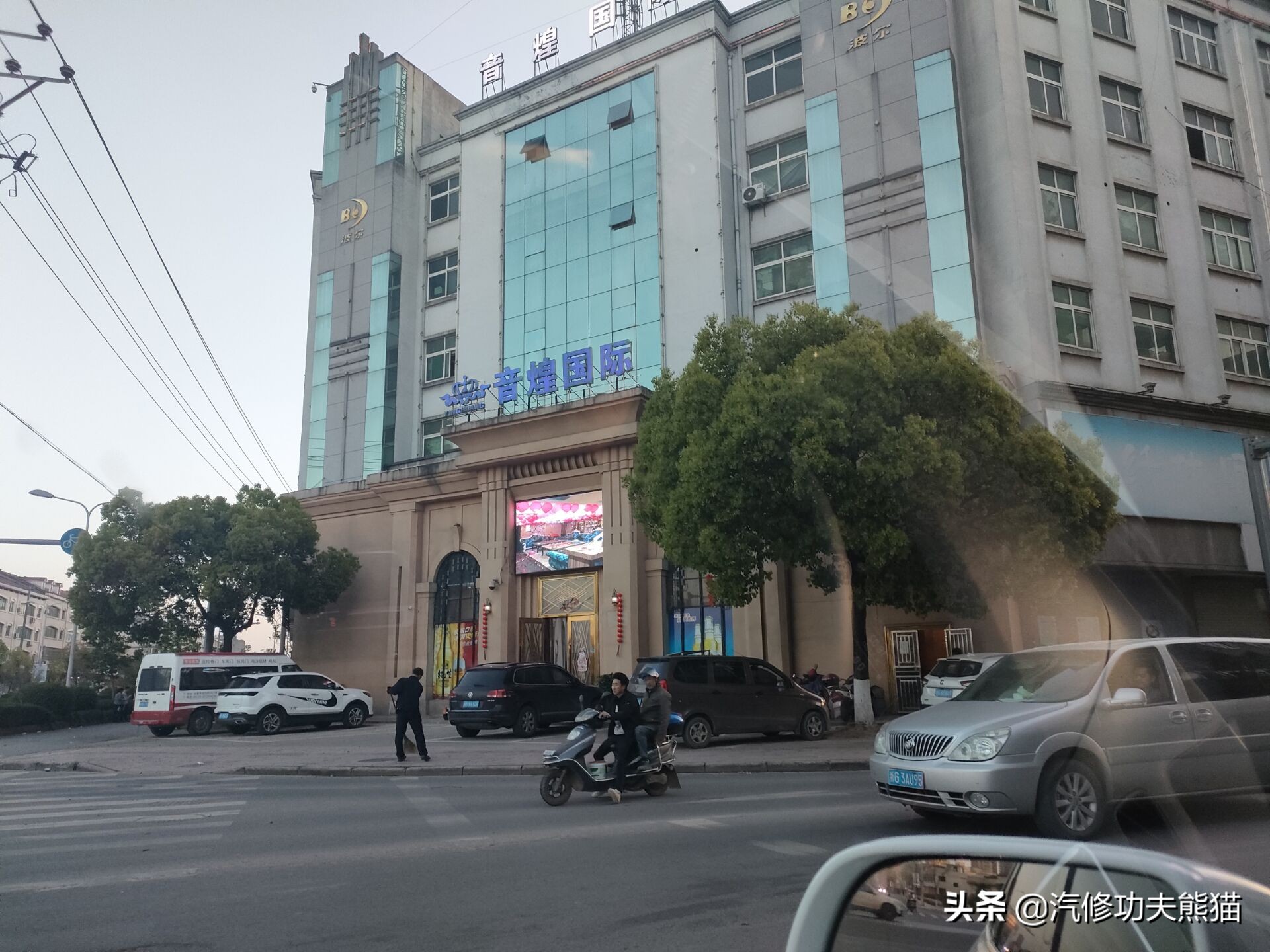 2011款奥迪q5烧机油怎么彻底解决,奥迪q5三代ea888发动机烧机油原因