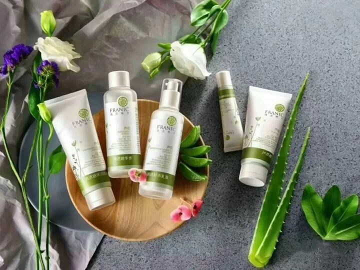 混干水乳推荐基础补水,适合学生党的平价水乳