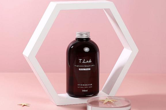 沐浴露推荐不假滑测评,自由自在奢华美肌沐浴露测评