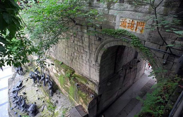 DerHuang耍事儿丨好玩不过重庆城