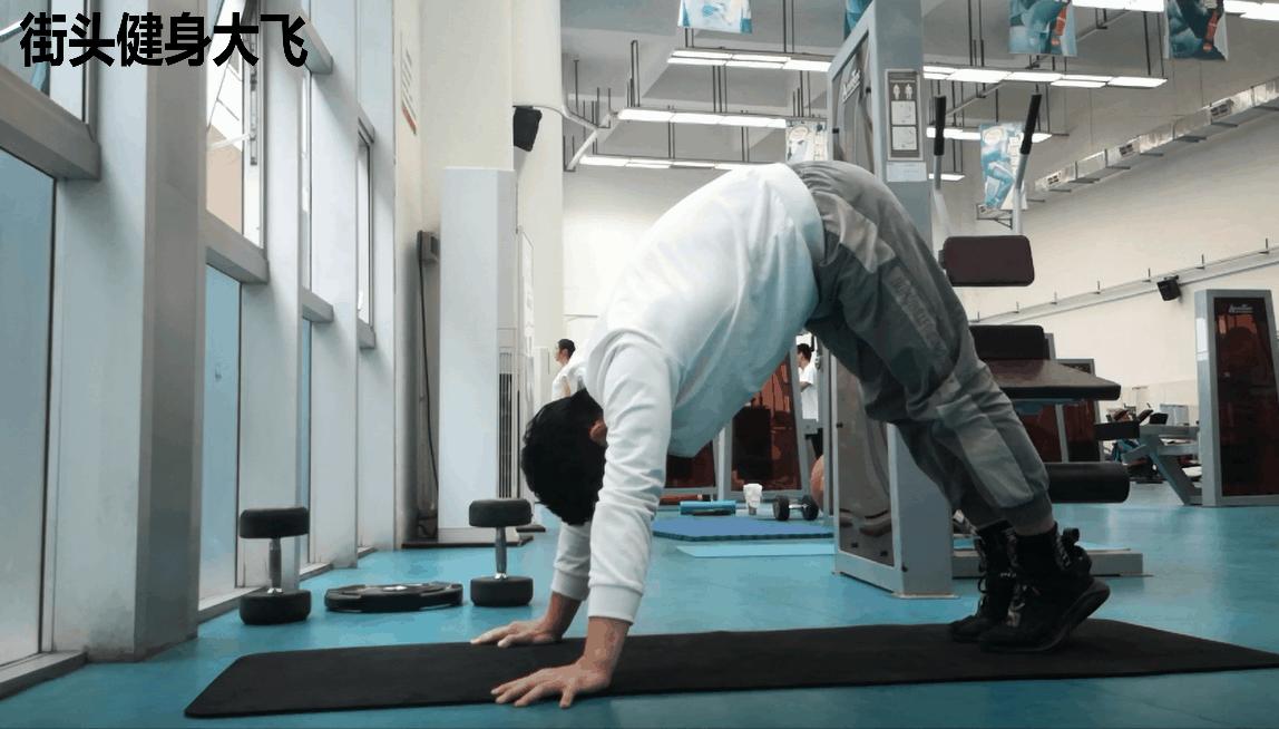 练俯卧撑怎样才能达到增肌的效果,俯卧撑增肌训练一次做几个合适