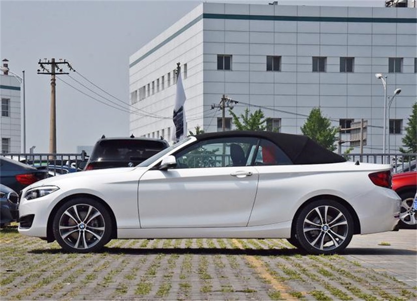 奥迪a3和宝马3系哪个更具有性价比,奥迪a3敞篷2023款落地价