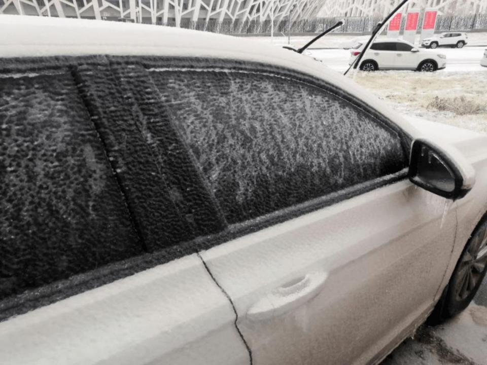 冬天怎么洗车又干净又不伤车,冬天洗车怎么做好防护