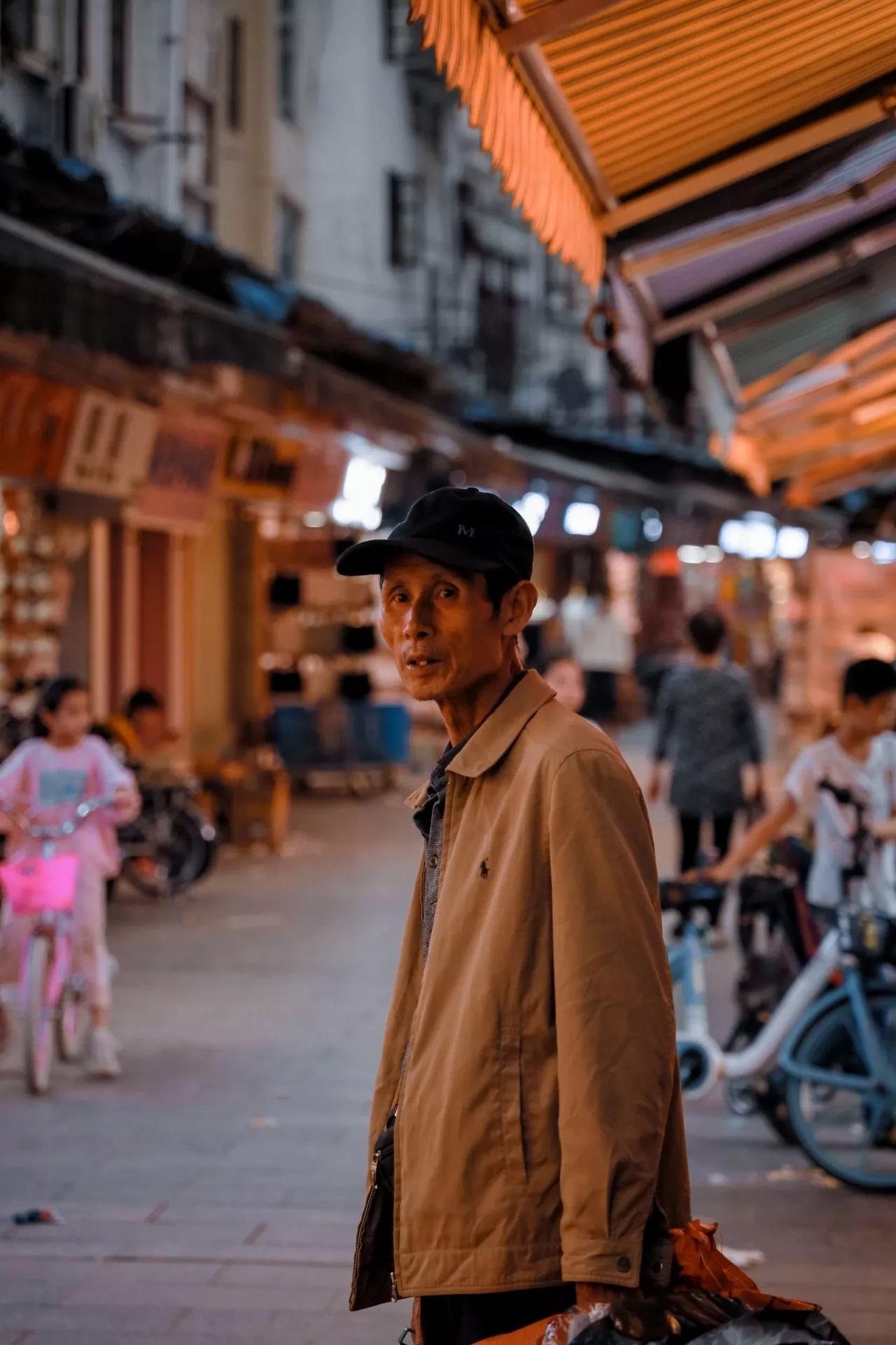 父亲重病住院差3000元,父亲住院我一分钱拿不出来视频