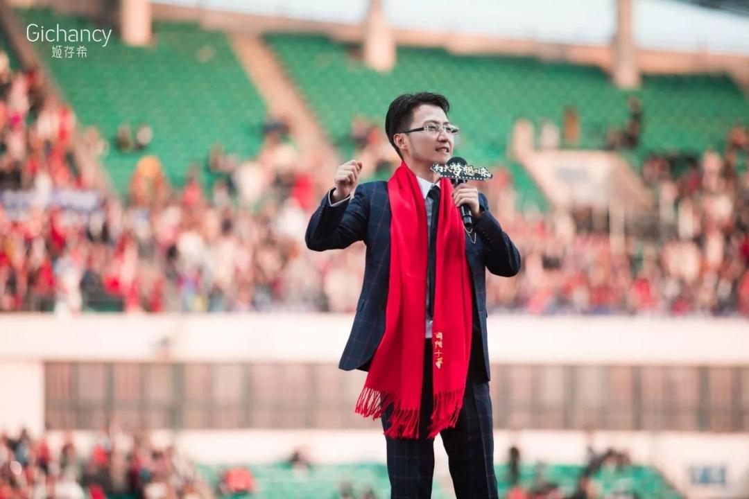 乘风破浪的姐姐们,怎么也用起微商产品了?