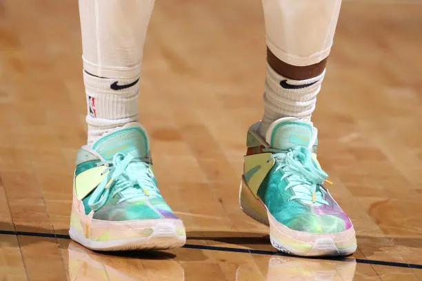 nba2019总决赛g5杜兰特上脚球鞋,nba球员上脚球鞋特雷杨2