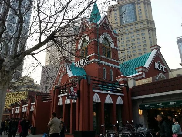 满月第一次出门去哪,大连旅行第一天