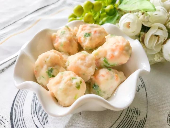 宝宝吃什么菜补锌补铁,宝宝贫血补铁还是补锌