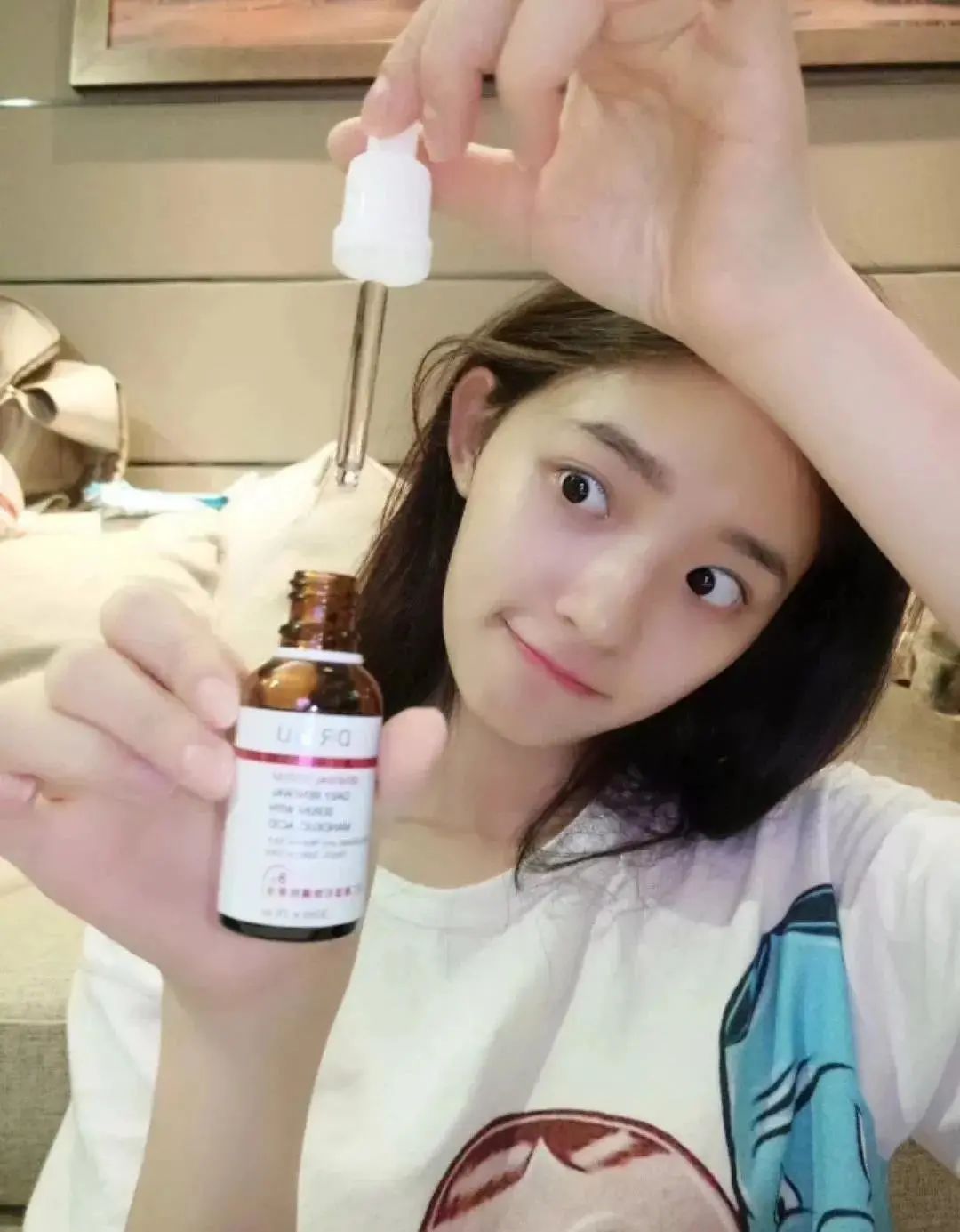 秦岚为它停工8个月险些毁容，姐姐一手烂牌如何打出王炸？