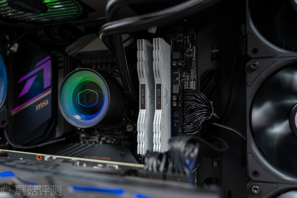 影驰4000hofextreme超频,影驰hofddr43600超频