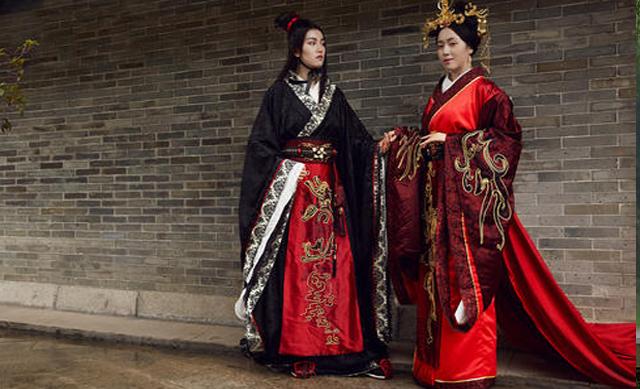 为何说唐代女子服饰的袒露，是古代服饰史上流行的时尚文化？