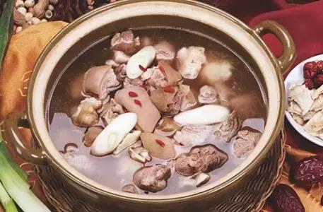 含铁的食物适合经期,维生素c和含铁的食物