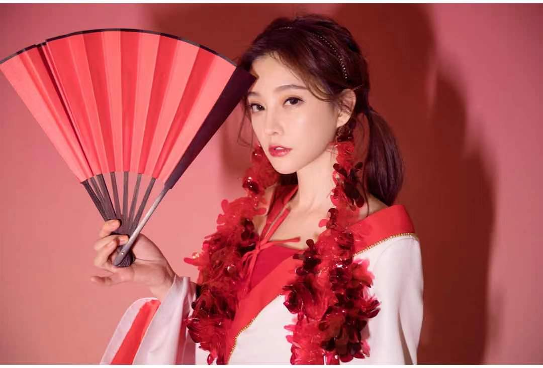 冯提莫挑战电音风格,冯提莫惊艳全场