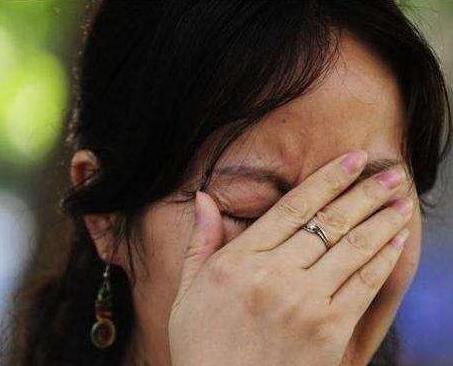 孩子送寄宿学校哭怎么办,孩子送去寄宿学校会后悔吗