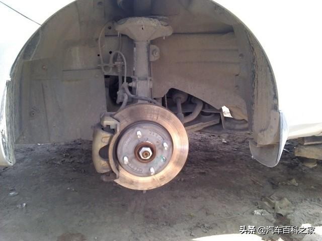 汽车行驶中前轮吱吱响什么原因,汽车行驶中左前轮有异响